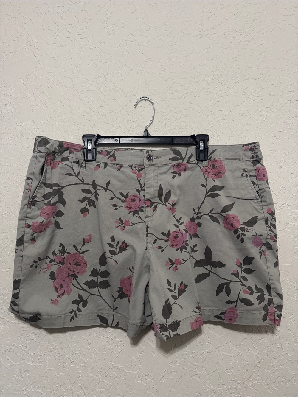 Lane Bryant Floral Print Shorts - Pink on Light Gray